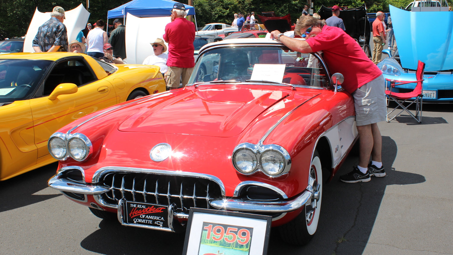 Click to Enlarge-Esc to Close Corvette Generations/C1/C1 1959 red - 2.jpg